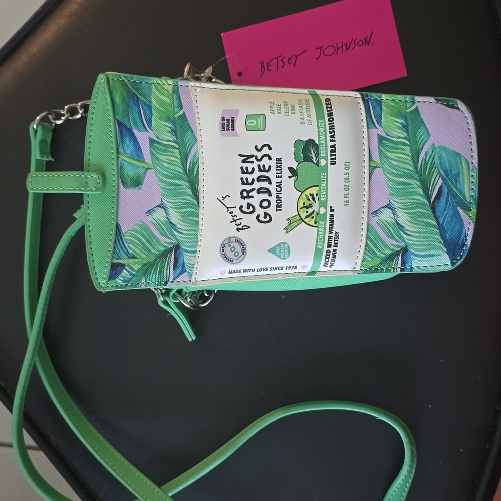 Betsey Johnson Green Goddess Tropical Elixir Smoothie Novelty Faux Leather‎ Bag